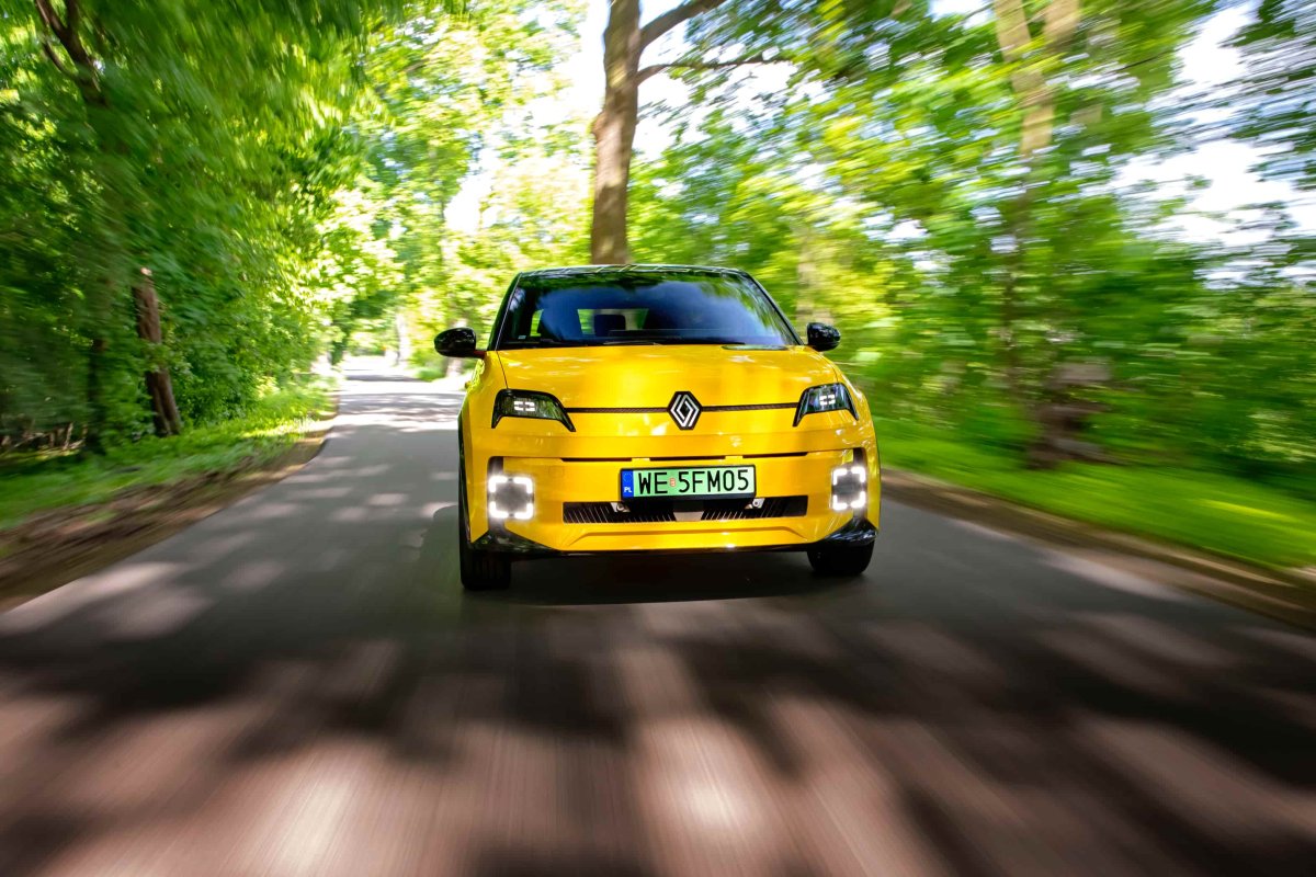 Nowe Renault 5 – powrót legendy, który naprawdę ma sens | TEST