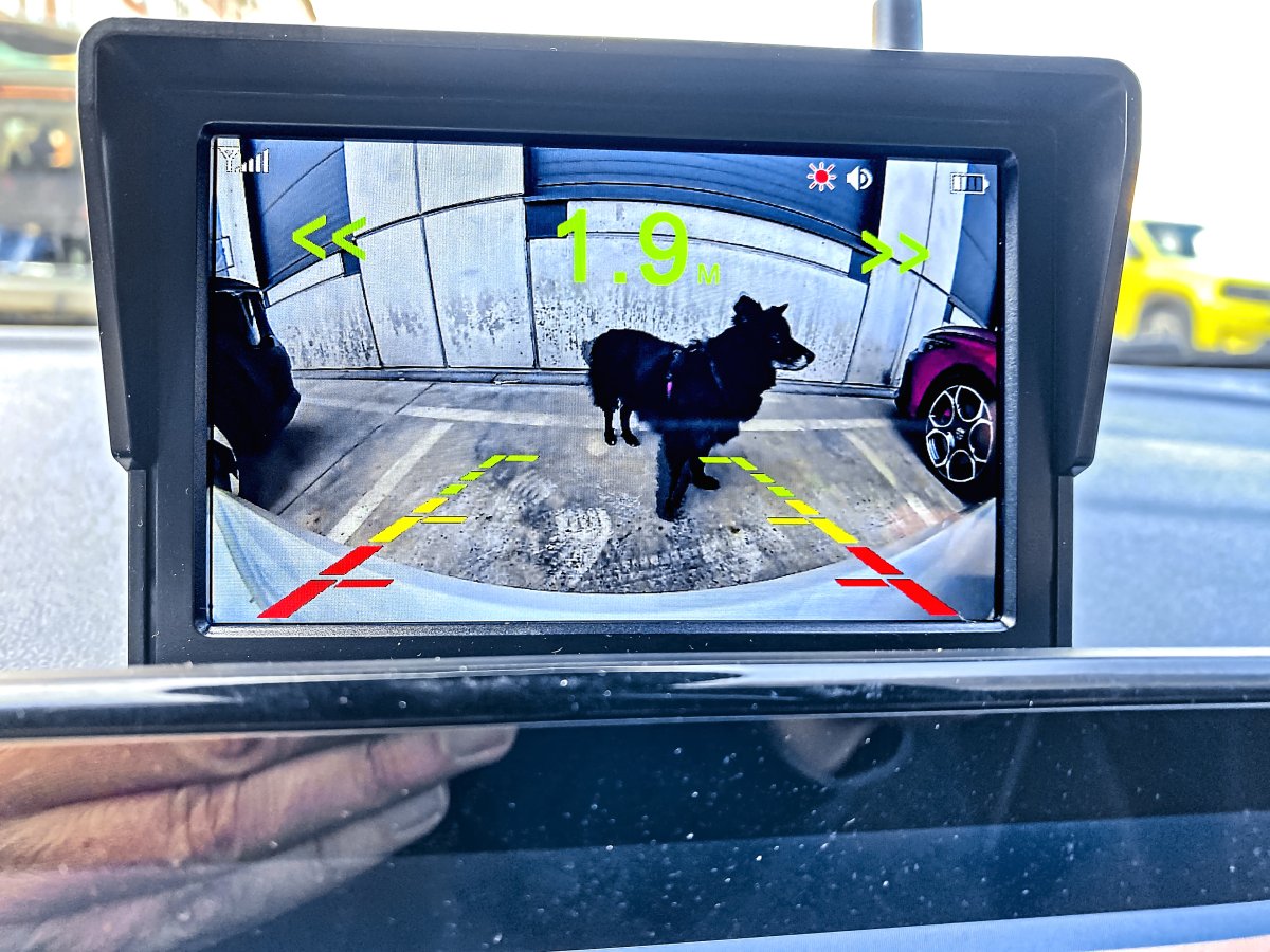 Kamery cofania do samodzielnego montażu – sprawdzamy 8 urządzeń w cenach od 220 zł | TEST