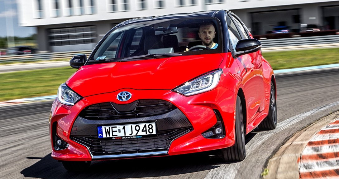 Toyota Yaris – przód