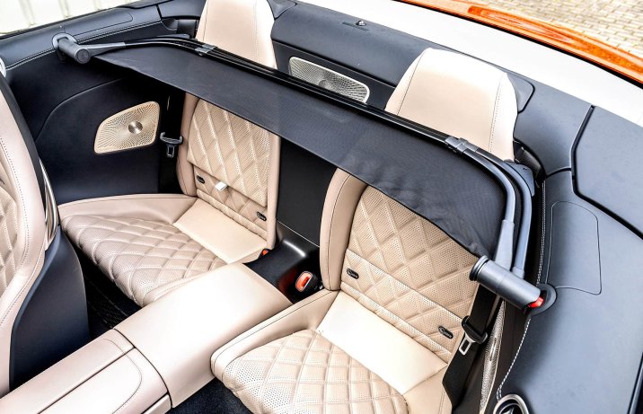 Mercedes-AMG SL 55 4MATIC+ – fotele z tyłu