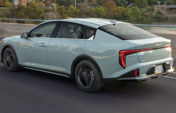 Kia K4