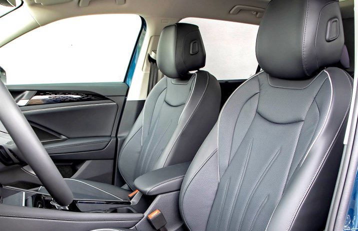 Volkswagen Tayron 2.0 TDI DSG 4Motion (2025) – test – światła tył