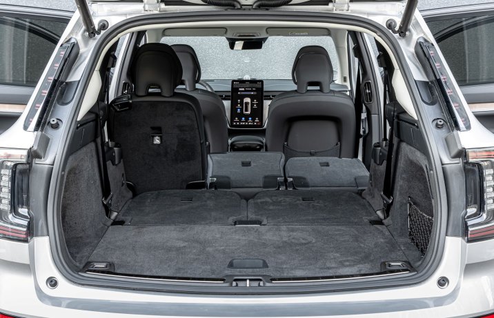 Volvo EX90 - bagażnik