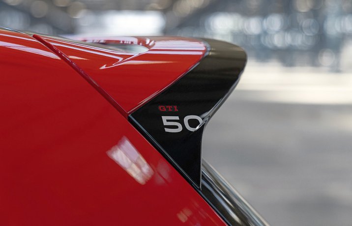 Volkswagen Golf GTI EDITION 50