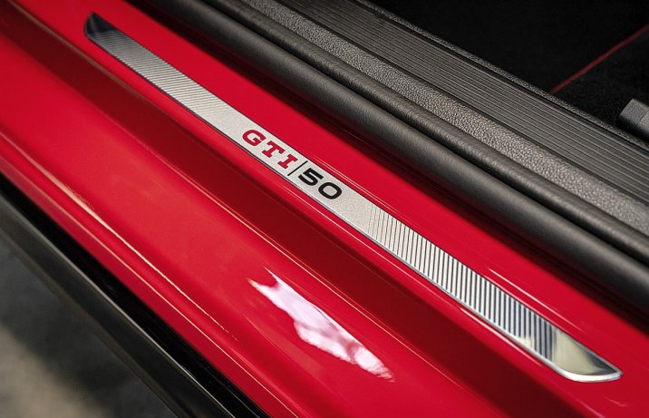 Volkswagen Golf GTI EDITION 50