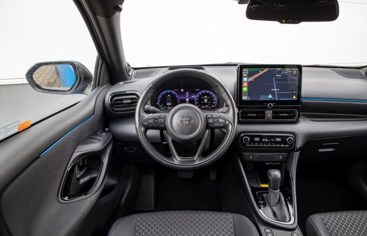 Toyota Yaris - kokpit