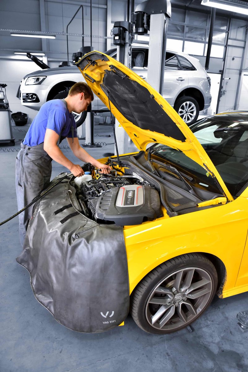 Wszystko o wymianie oleju – najważniejsze zasady, które mogą uratować Twój silnik