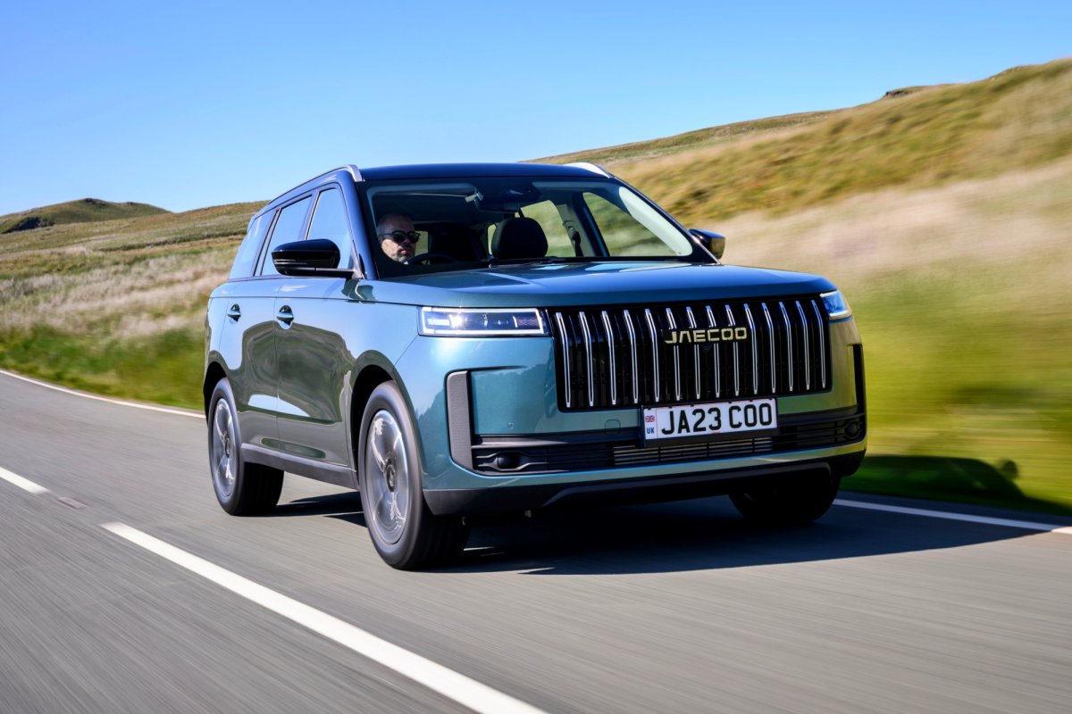 Jaecoo 5 – nowy, mniejszy od modelu 7 SUV chińskiej marki. Napęd? Spalinowy lub elektryczny. W Polsce od jesieni