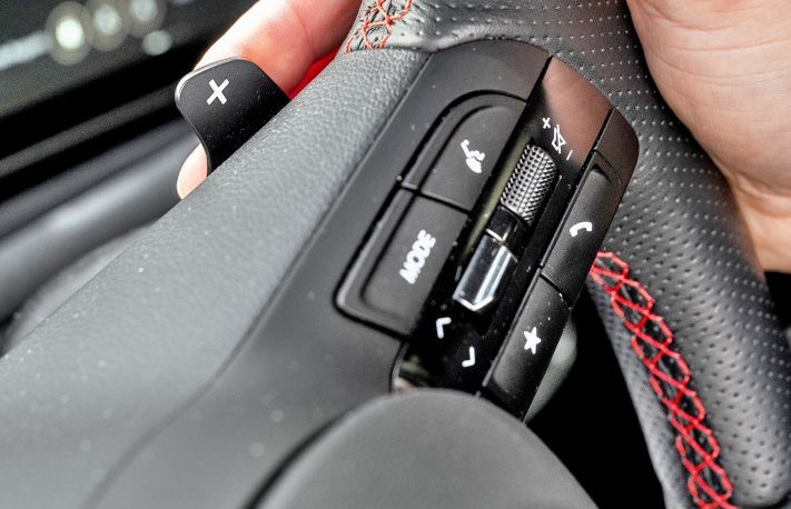 Hyundai Tucson 1.6 T-GDI PHEV 4WD (2025) – test – manetki