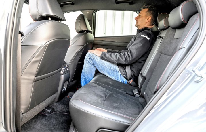 Hyundai Tucson 1.6 T-GDI PHEV 4WD (2025) – test – kanapa