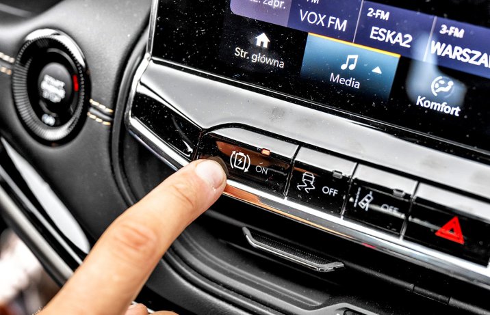 Jeep Compass 1.3 T4 4xe eAWD (2025) – test – rekuperacja