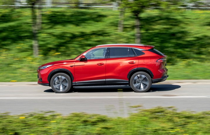 MG HS 1.5T Plug-In Hybrid (2025) – test – bok