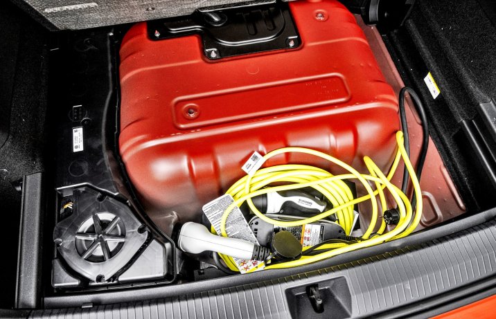 VW Tiguan 1.5 eHybrid DSG (2025 – test – organizer w bagażniku