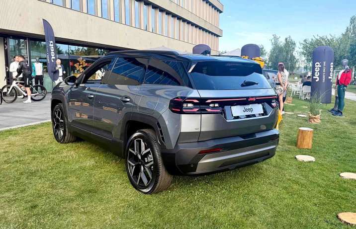 Jeep Compass 2025 – tył