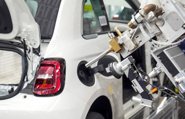 Nowy Fiat 500 Hybrid