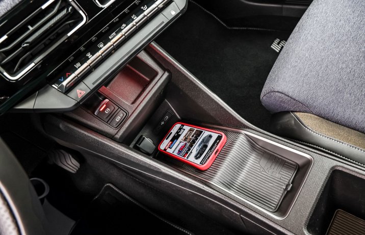 Renault 5 E-Tech - konsola