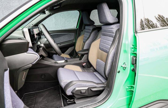 Renault 5 E-Tech - fotele