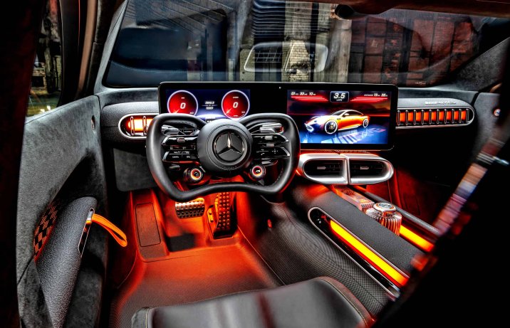 Concept AMG GT XX 2025 – wnętrze, deska rozdzielcza