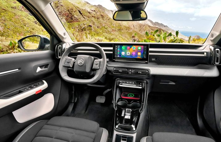 Nowy Citroën C3 Aircross 2025 – wnętrze, deska rozdzielcza