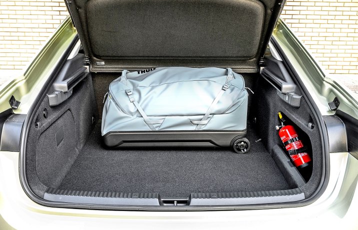 Skoda Superb Liftback Plug-in Hybrid (2025) - test – bagażnik