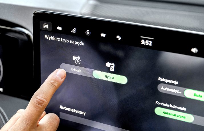 Skoda Superb Liftback Plug-in Hybrid (2025) - test – regulacja rekuperacji