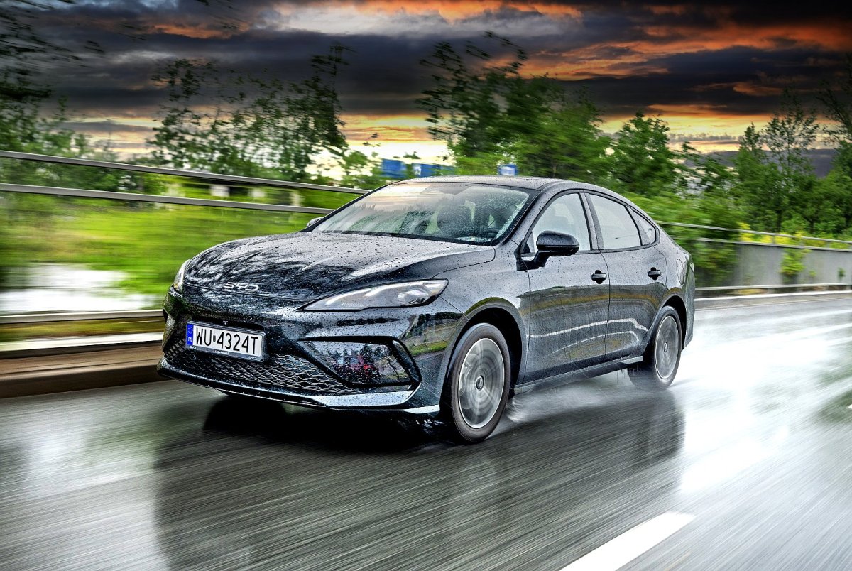 BYD Seal 5 DM-i – materiał na bestseller | TEST
