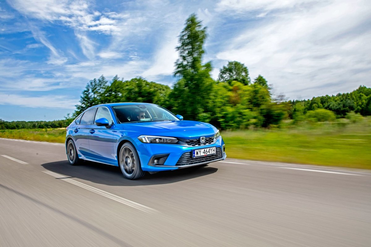 Honda Civic e:HEV imponuje oszczędnością, zaskakuje dopracowaniem | TEST