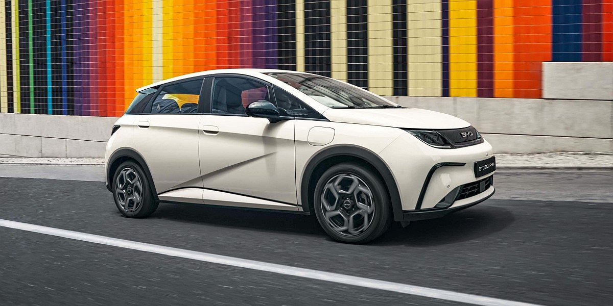 Chińczycy i tak nas zaleją. Do Europy właśnie płynie 959 elektryków nieobjętych karnymi cłami