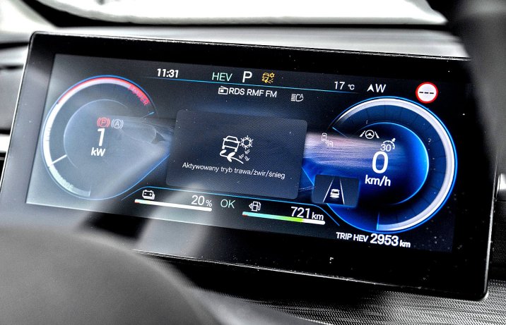 BYD Seal 5 DM-i – cyfrowe zegary, tryby jazdy