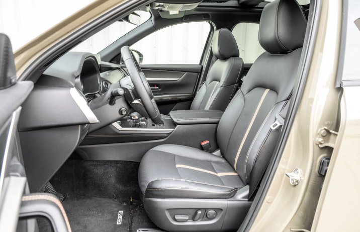 Mazda CX-60 - fotele