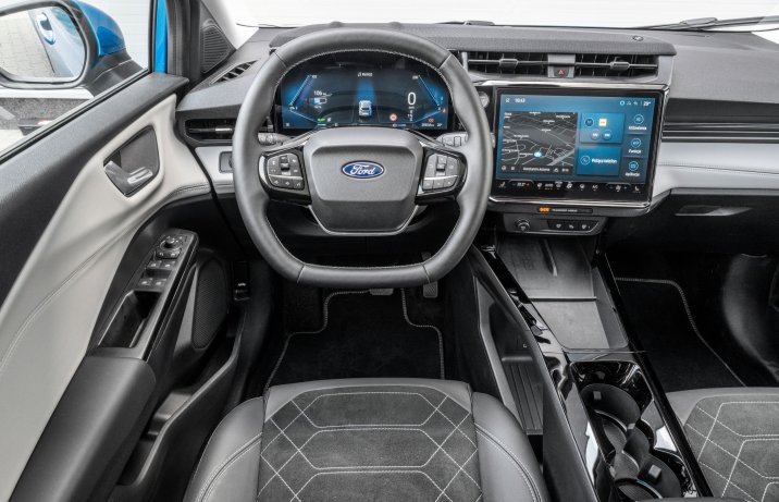 Ford Puma Gen-E - kokpit