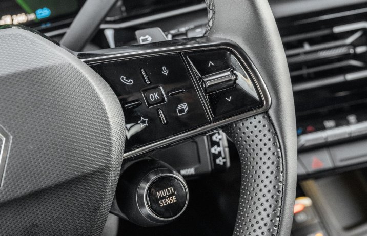 Renault 4 E-Tech - kierownica