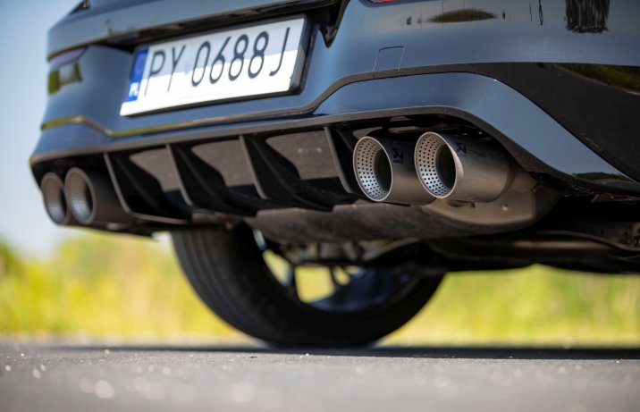 VW Golf R Black Edition - wydech