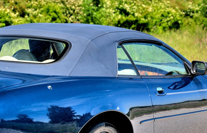 Używany Jaguar XK8 – dach