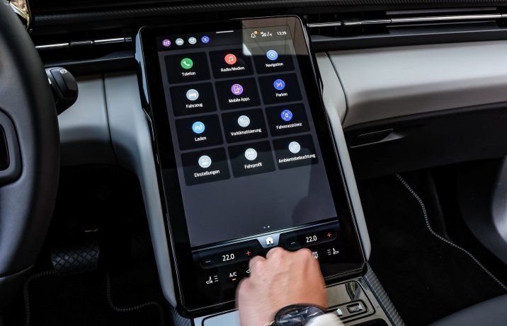 Ford Explorer - ekran ukos