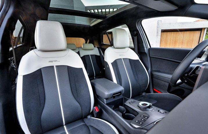 Kia Sportage FL 2025 – wnętrze, fotele