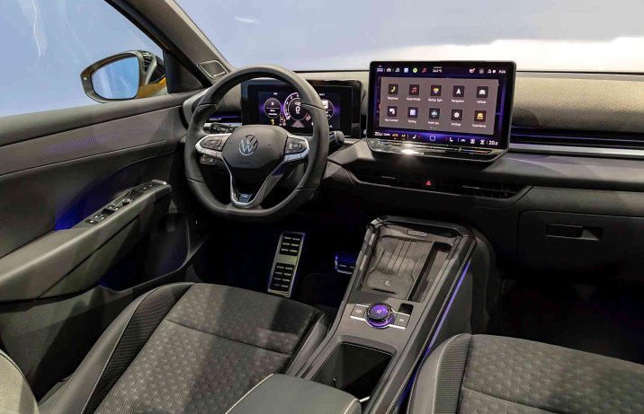 Volkswagen T-Roc II 2025 – deska rozdzielcza