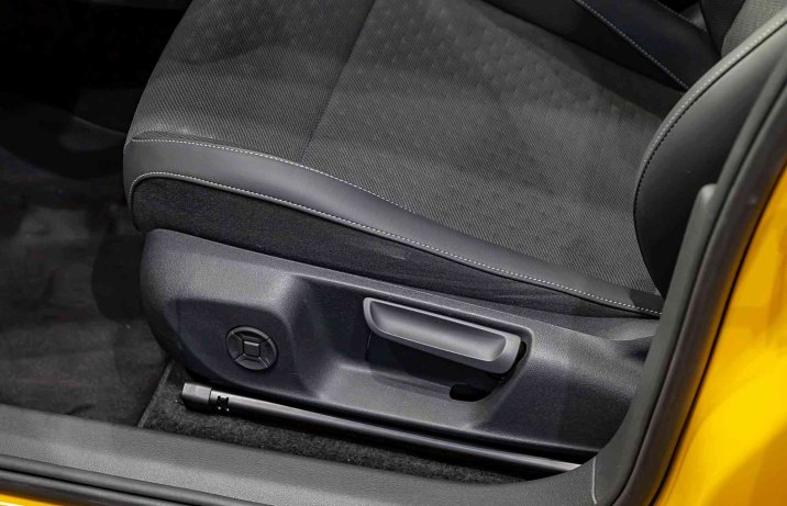 Volkswagen T-Roc II 2025 – sterowanie fotelem
