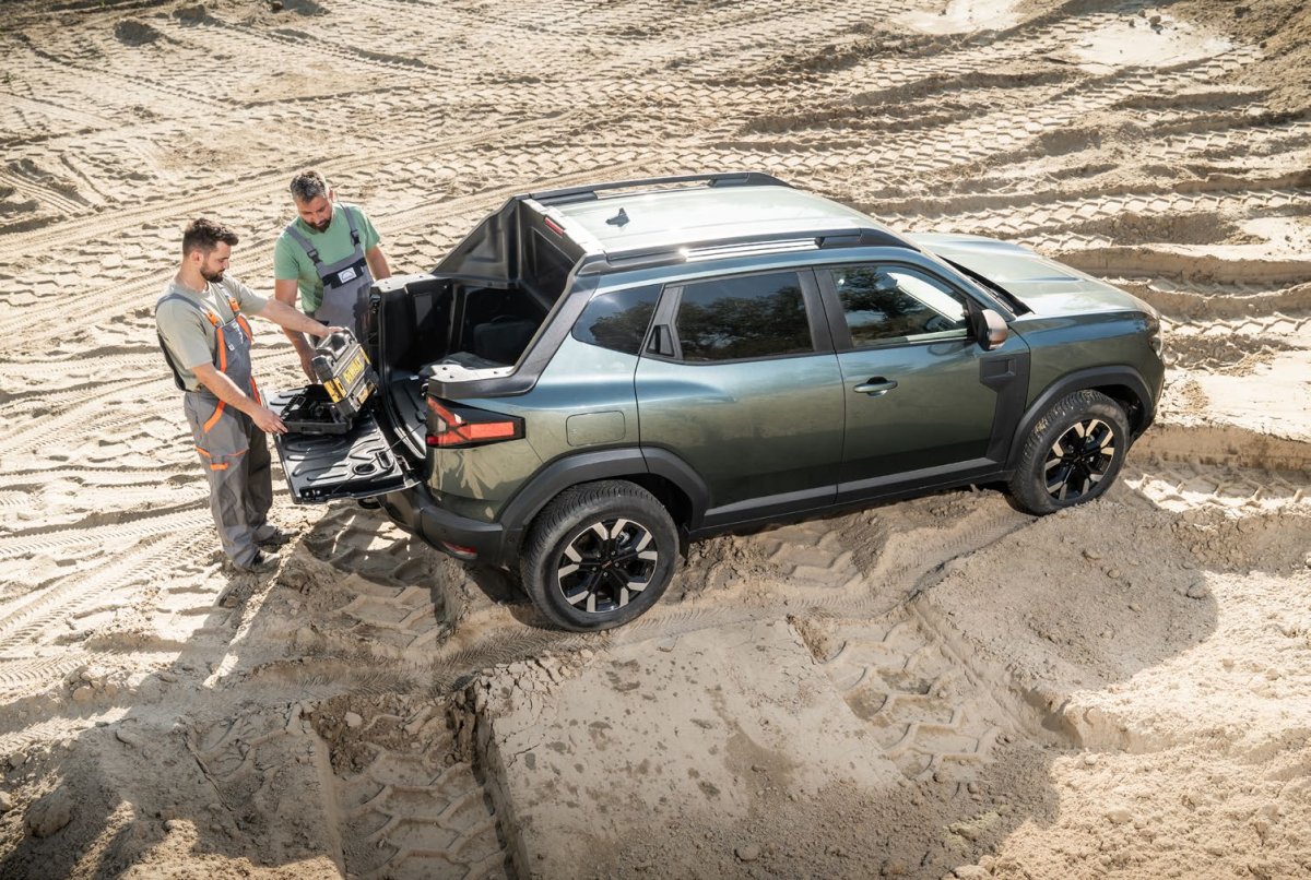 Ten Duster ma trójbryłowe nadwozie i… pakę. Dacia wprowadziła go właśnie do sprzedaży