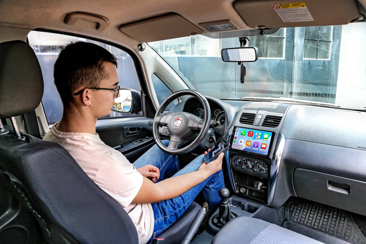 Test chińskiej stacji multimedialnej – rozbudowane funkcje, łatwy montaż, sensowny koszt. A jak z działaniem?