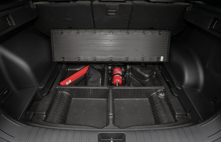 Hyundai Tucson - schowek pod bagażnikiem