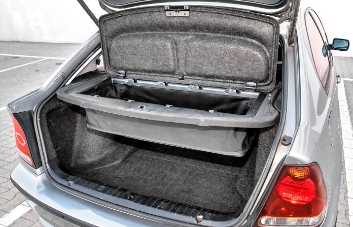 Używane BMW serii 3 E46 Compact E46 – wnętrze, bagażnik