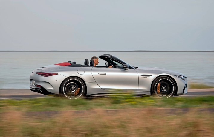 Mercedes-AMG SL 63 – bok