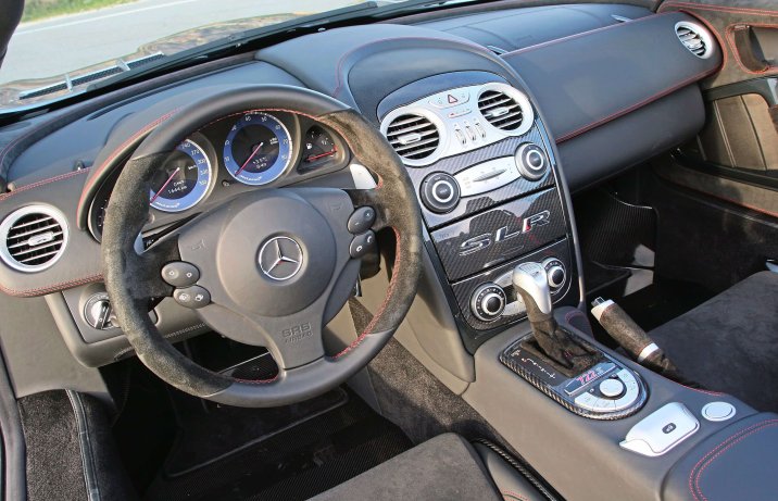 Mercedes SLR McLaren – kokpit