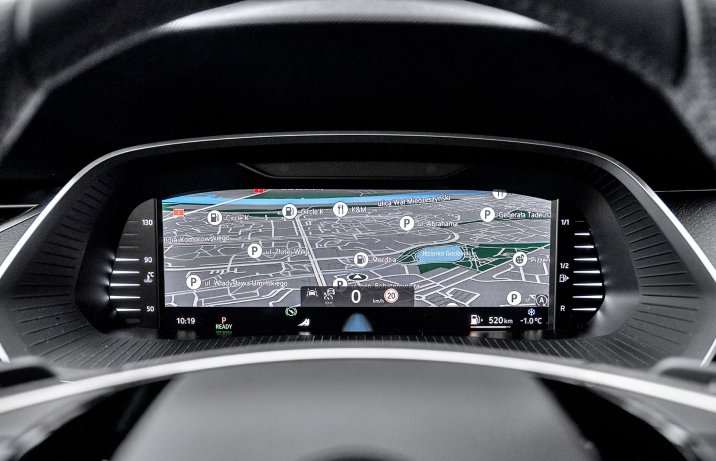 Skoda Octavia IV – cyfrowe zegary