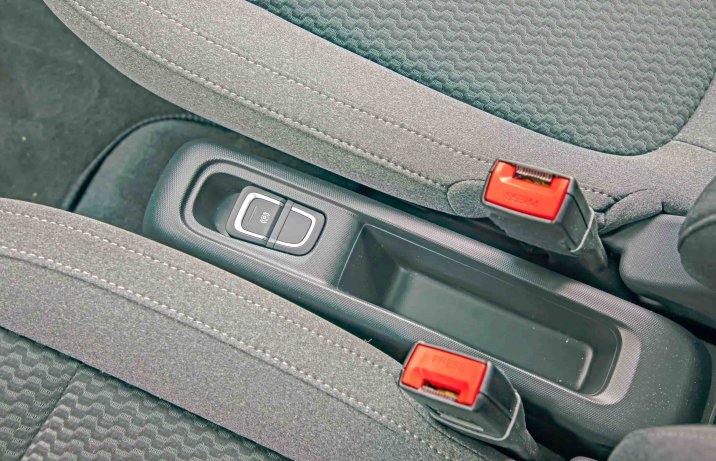 Leapmotor T03 2025 – deska rozdzielcza, konsola środkowa