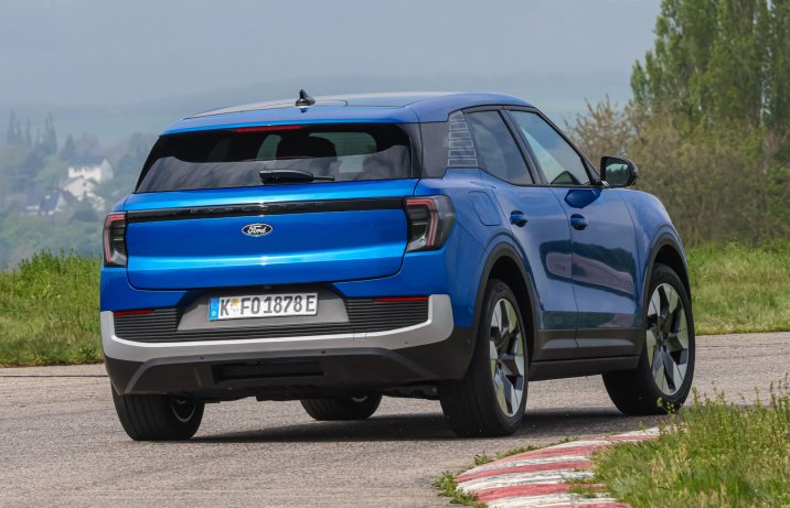 Ford Explorer - tył