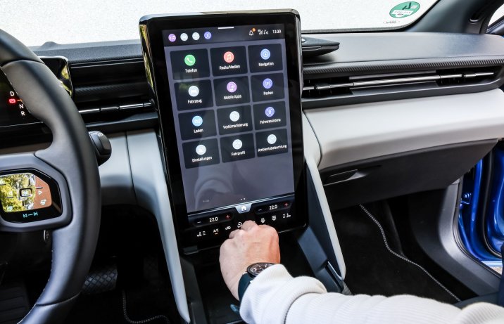 Ford Explorer - ekran