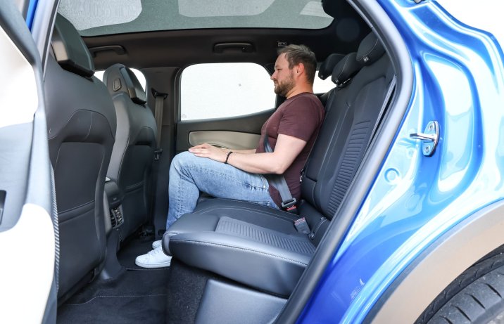 Ford Explorer - kanapa