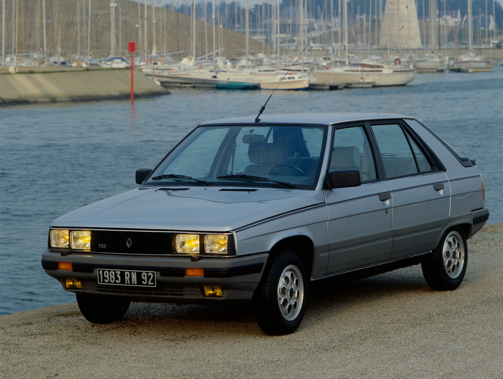 renault 11 tse electronic przód